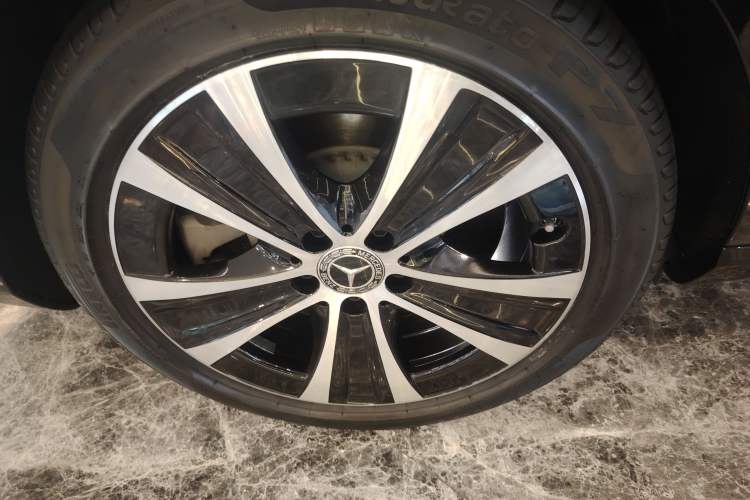 Used Mercedes-Benz E-Class New Energy 2023 E 350 e L Plug-in Hybrid Sedan
