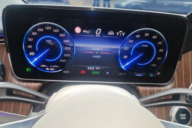 Used Mercedes-Benz EQE SUV 2024 350 4MATIC Luxury Edition Instrument Cluster