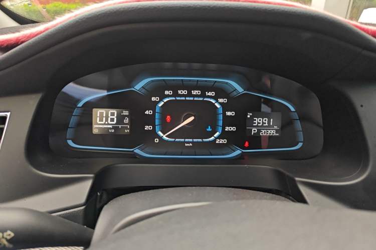 Used Roewe 360 2015 1.5L Automatic Luxury Edition
