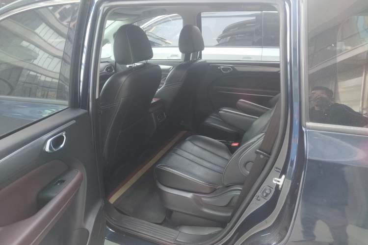 Used GAC Trumpchi M6 2021 PRO 270T DCT Luxury Edition
