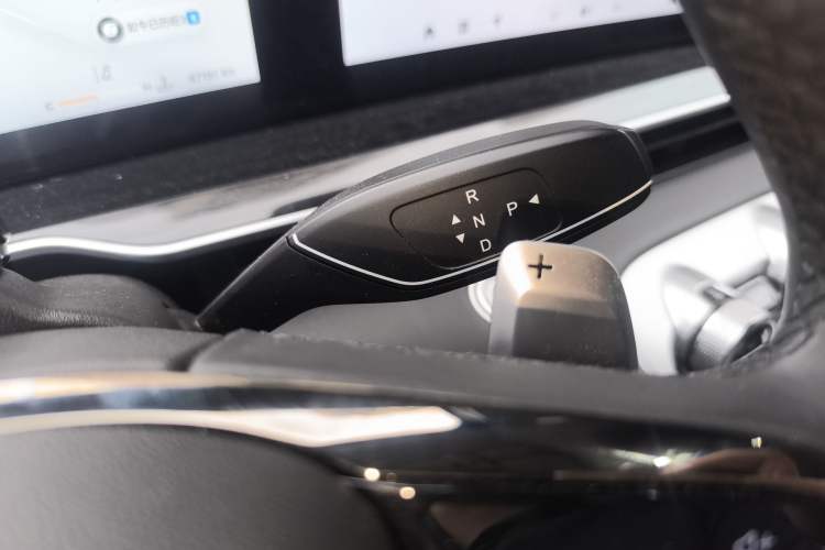 Used EXEED Stellar 2023 400T Four-Wheel Drive Deluxe Edition Gear Lever