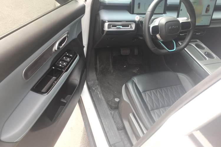 Used AION Y 2023 Plus 510 Enjoy Edition