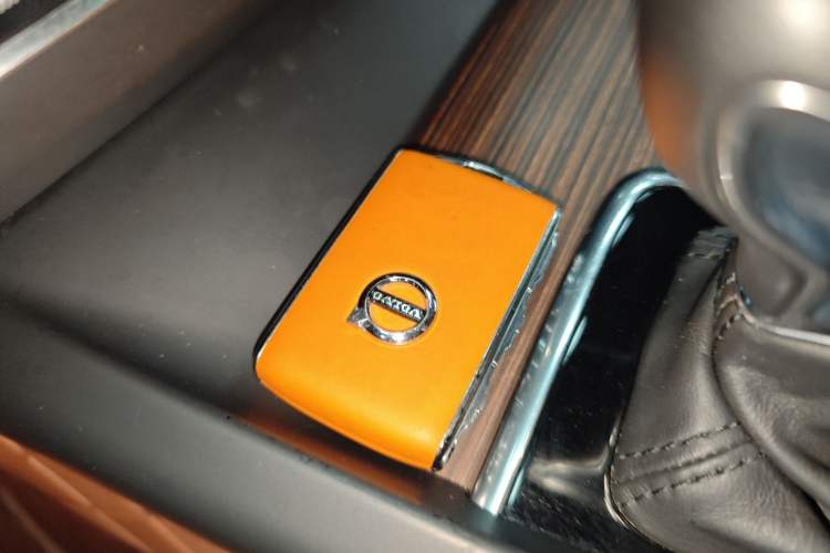 Used Volvo XC60 2021 T5 4x4 Smart Luxury Edition Vehicle Key