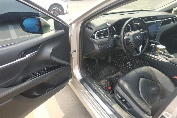 Used Toyota Camry 2019 2.0G Luxury Edition China V Standard