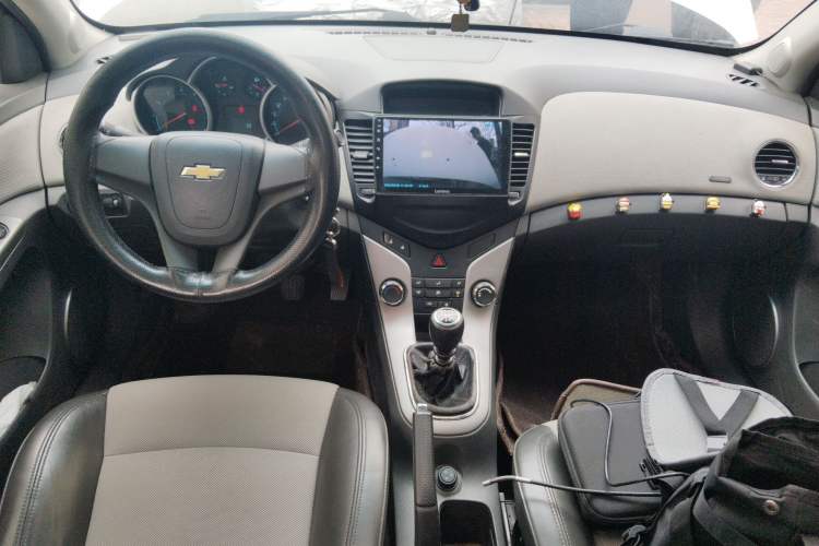 Used Chevrolet Cruze 2014 1.6L SL Millionth Anniversary Edition MT
