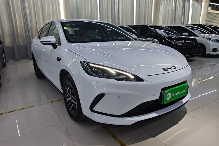 Used BYD Seal 05 DM-i 2025 DM-i Intelligent Drive 120KM Flagship Model Front Right 45 Deg