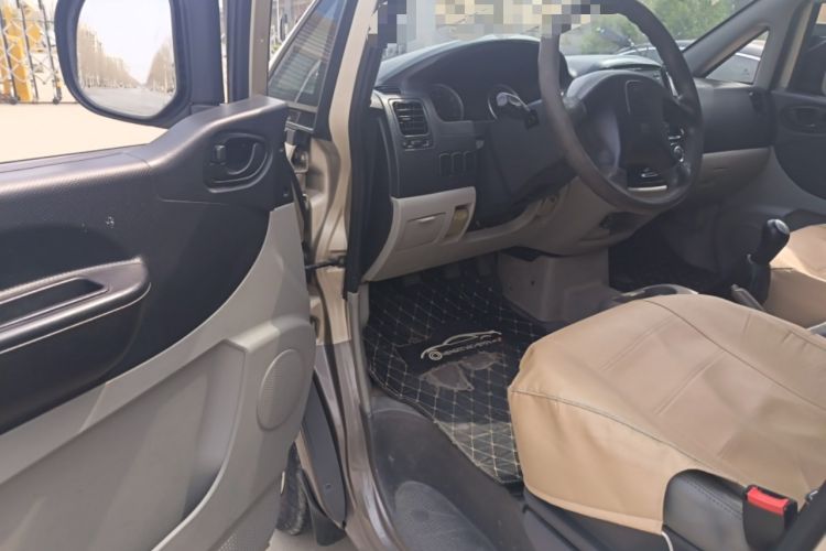 Used FORTHING Lingzhi 2016 M3 1.6L 7-Seater Comfort Model China V Standard Driver Seat