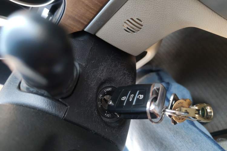 Used Buick Excelle 2015 1.5L Automatic Classic Model
