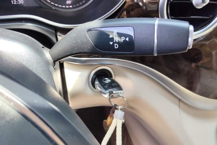 Used Mercedes-Benz V-Class 2016 V 260 L Prestige Extended Edition
