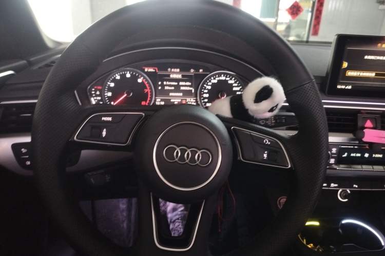 Used Audi A5 2020 Cabriolet 40 TFSI Fashion Edition China VI Emission Standard Steering Wheel