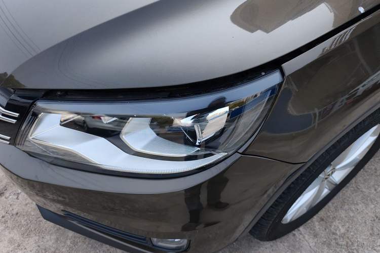 Used Volkswagen Tiguan L 2016 280TSI Automatic Two-Wheel Drive Silk Road Comfort Edition