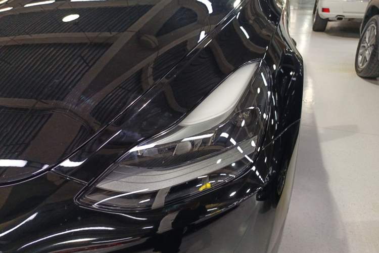 Used Tesla Model Y 2021 Long-Range All-Wheel-Drive Version