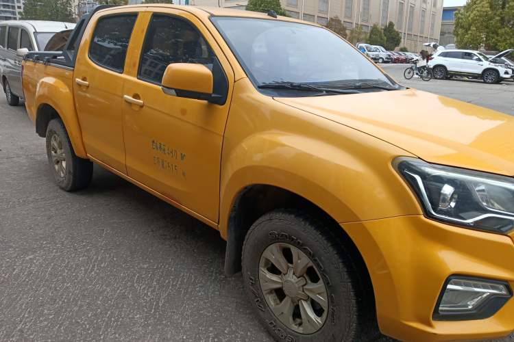 Used Isuzu JLM 2020 2.5T 4x4 Diesel Leading-Edge JE4D25Q6A China VI Standard Wheelbase – Ruimai S