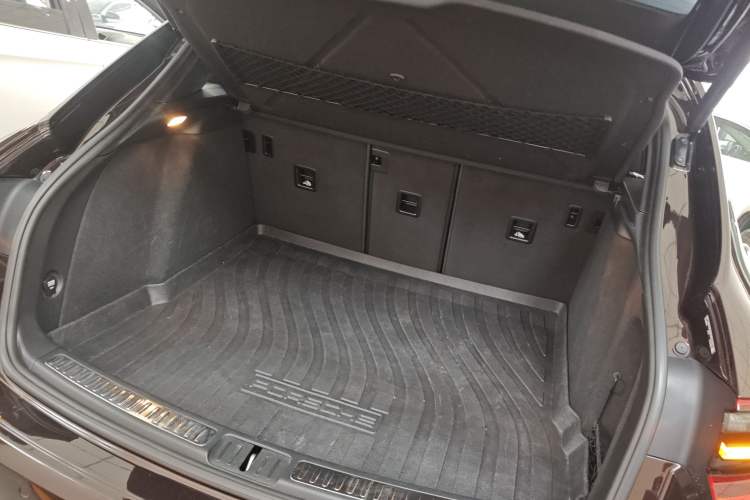 Used Porsche Macan 2017 Macan 2.0T
