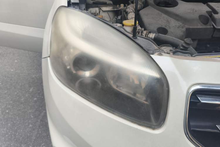 Used Renault Koleos 2012 2.5L Two-Wheel Drive Comfort Edition with Navigation
