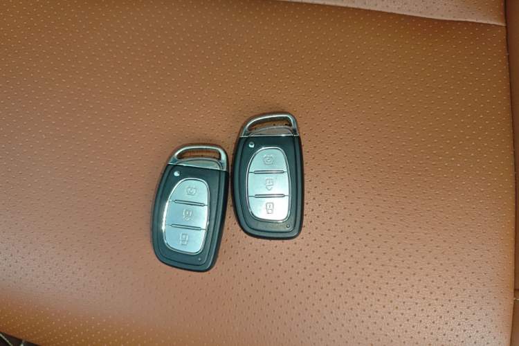 Used HYOSOW H5 2018 1.3T CVT Luxury Model Interior 1