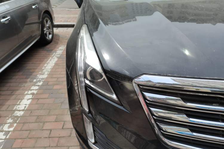 Used Cadillac XT5 2018 25T Luxury Model