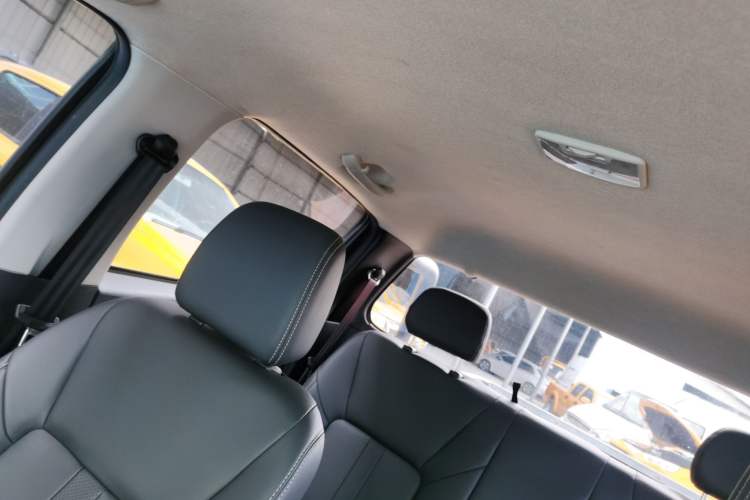 Used Isuzu JLM 2022 2.8T Classic Diesel Two-Wheel Drive Comfort Plus Long-Wheelbase Version JE493ZLQ6E