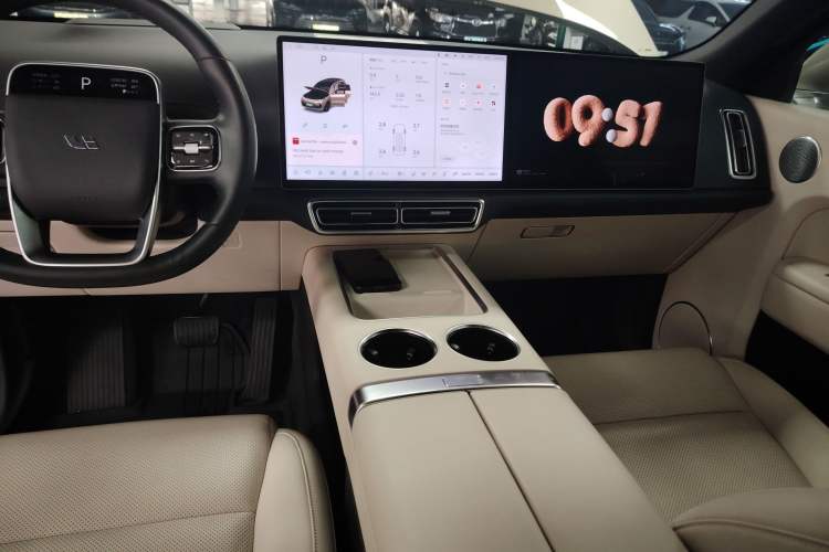 Used Li Auto L8 2023 Max model