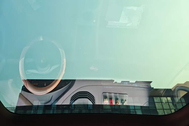 Used Porsche Taycan 2022-Year Updated Taycan Headliner