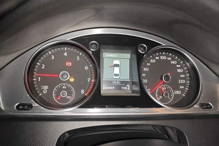 Used Volkswagen FAW-Volkswagen CC 2013 1.8TSI Luxury Model Instrument Cluster