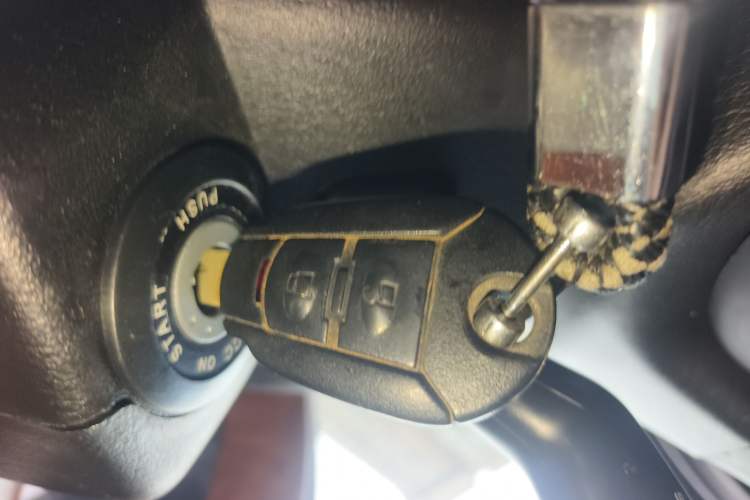 Used JAC Group Refine 2011 2.4L Colorful Journey Gasoline Standard Edition HFC4GA1-C
