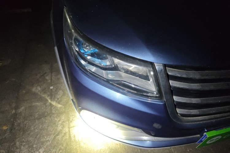 Used FORTHING SX6 2016 2.0L Manual Luxury Version Right Front Headlight