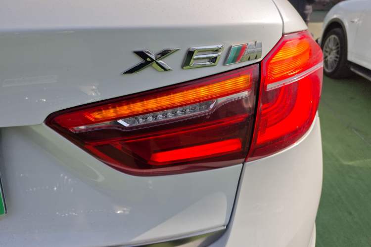 Used BMW X6 2018 xDrive28i
