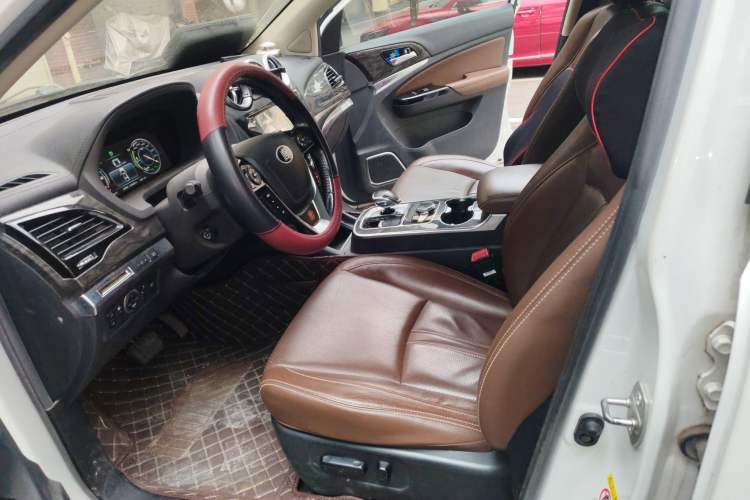 Used BYD Tang New Energy 2015 2.0T Four-Wheel-Drive Flagship Model