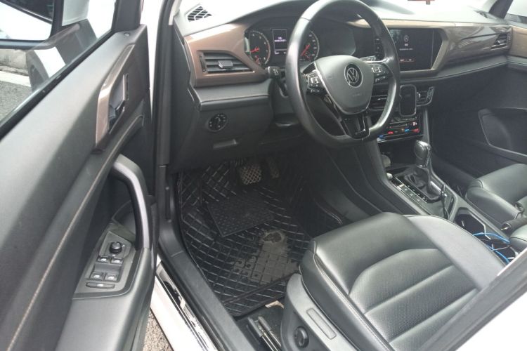 Used Volkswagen Tharu 2021 280TSI Two-Wheel-Drive Luxury Plus Edition Driver Seat