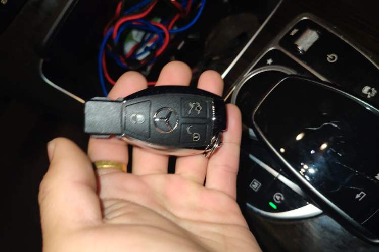 Used Mercedes-Benz GLC 2018 GLC 260 4MATIC Luxury Model