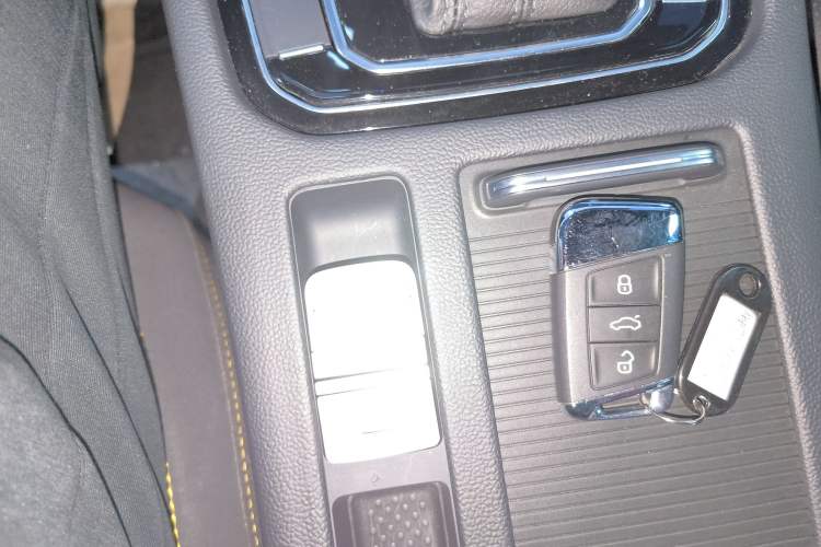 Used Volkswagen FAW-Volkswagen CC 2023 380TSI Striking Edition
