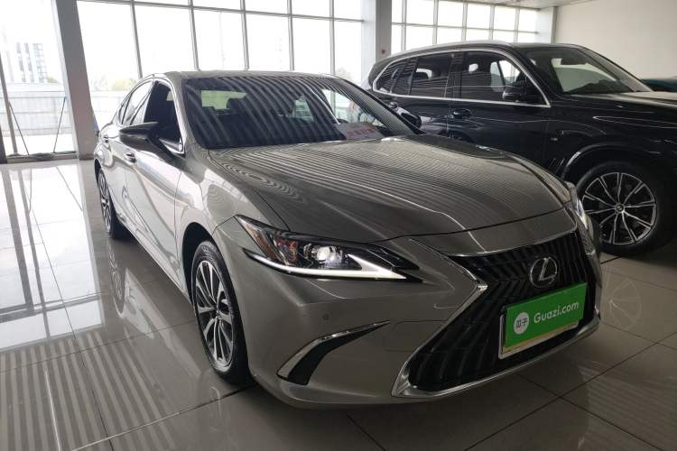 Used Lexus ES 2023 200 Excellence Edition