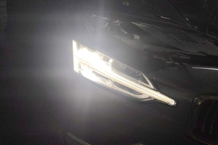 Used Volvo S60 2023 B4 Zhiyi Luxury Edition