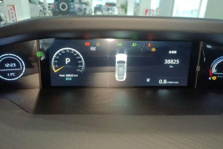 Used CHANGAN UNI-V 2023 1.5T Prestige Model