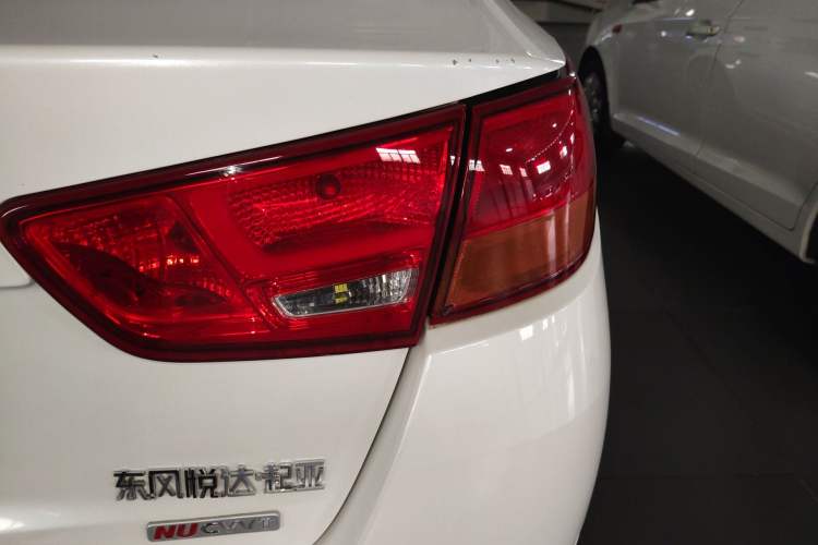 Used Kia K5 2014 2.0L Automatic LUXURY Right Rear Taillight