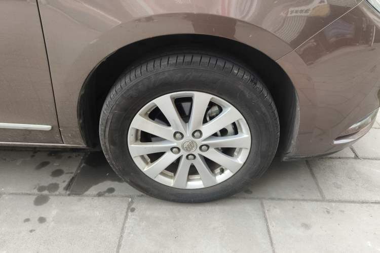 Used Buick GL8 2018 28T Luxury Model China VI Standard
