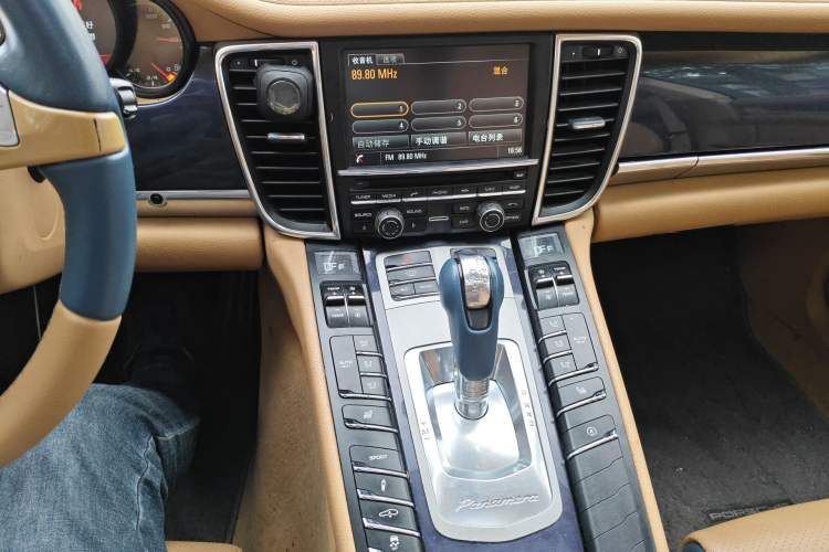 Used Porsche Panamera 2014 Panamera 4 3.0T Audio And AC Panel