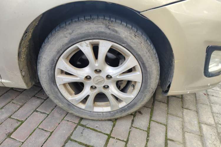 Used Haima Fumei 2014 Sedan 1.6L Manual Champion Edition Right Front Wheel Hub