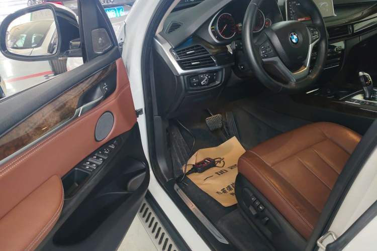 Used BMW X5 2017 xDrive28i Driver Seat