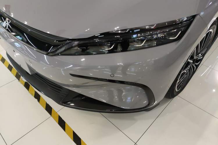 Used BYD Han 2025 EV Intelligent Driving Edition 701KM LiDAR Flagship Model