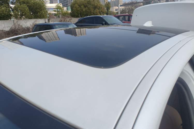 Used BMW 5 Series 2018 530Li Leading Model M Sport Package Roof