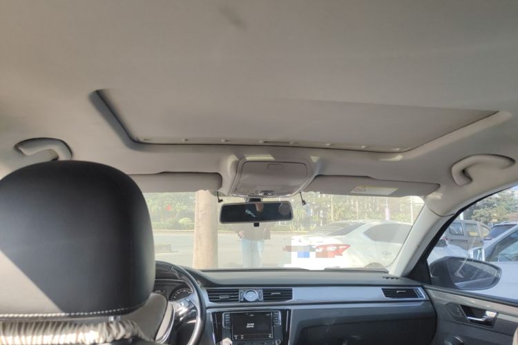 Used Volkswagen Passat 2017 330TSI DSG Luxury Edition
