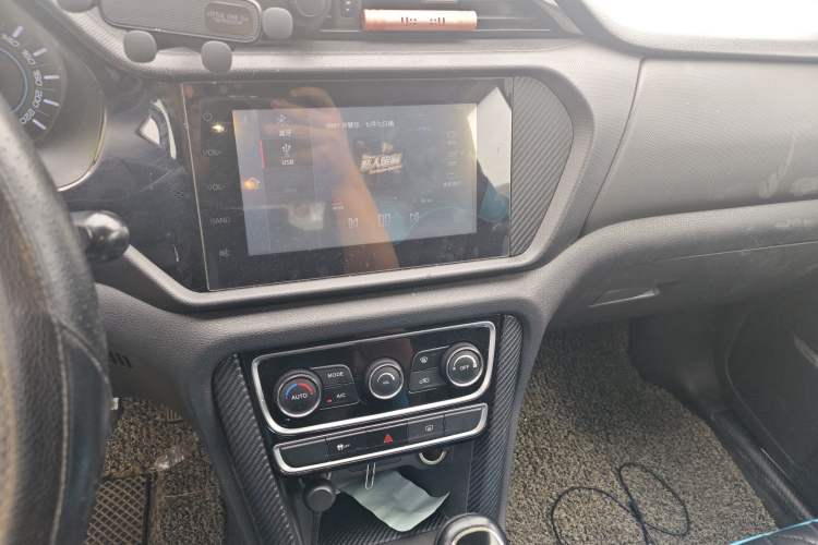 Used Chery Tiggo 3 2016 1.6L Manual ZhiShang Edition Audio And AC Panel