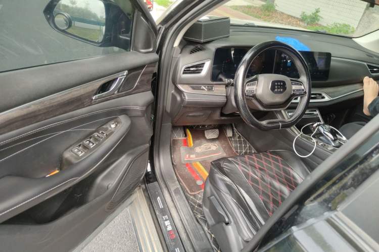 Used Landian E5 2024 Honor Edition 100KM Comfort Model 7 Seats Driver Seat