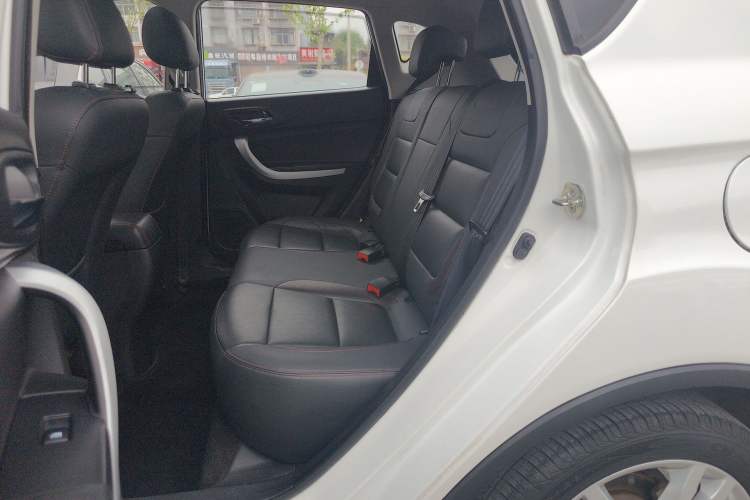 Used CHANGAN CS35 2016 1.6L Manual Luxury Model China V Standard
