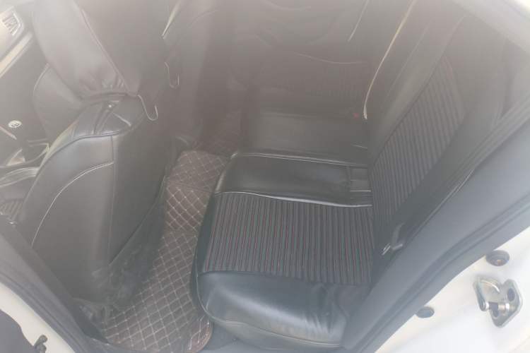 Used Roewe 360 2016 1.5L Manual Smart Screen Version