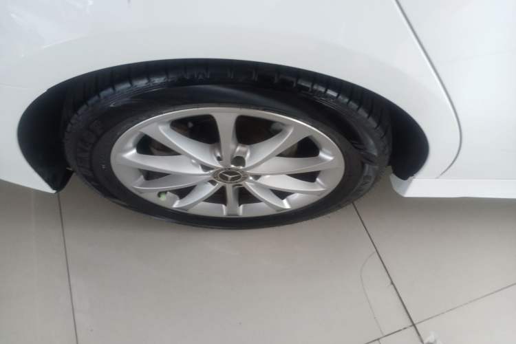 Used Mercedes-Benz A-Class 2020 Restyled A 200 L Sport Sedan Dynamic Version Right Rear Wheel Hub