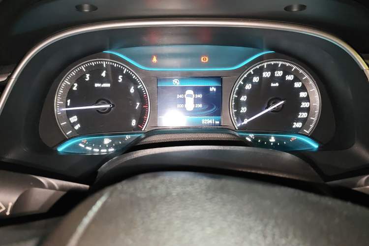 Used Buick GT 2015 15N Manual Elite Edition Odometer Close Up