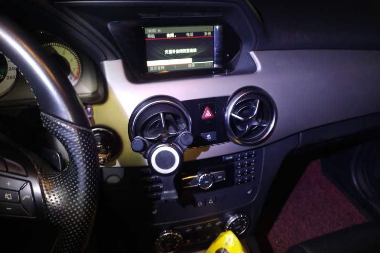 Used Mercedes-Benz GLK-Class 2013 GLK 300 4MATIC Dynamic Sunroof Model